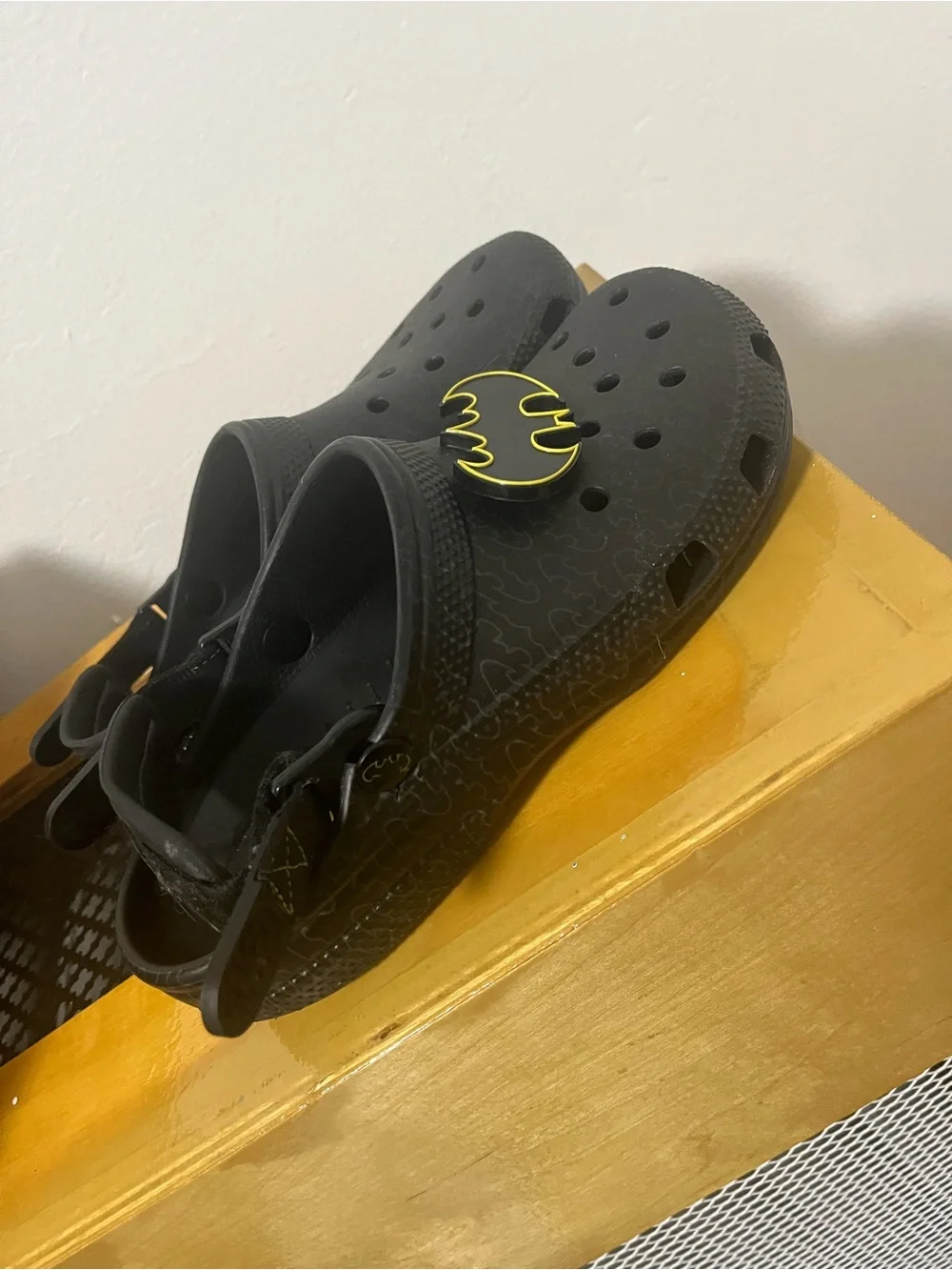 CROCS Black Kids Clog with Yellow Batman Jibbitz